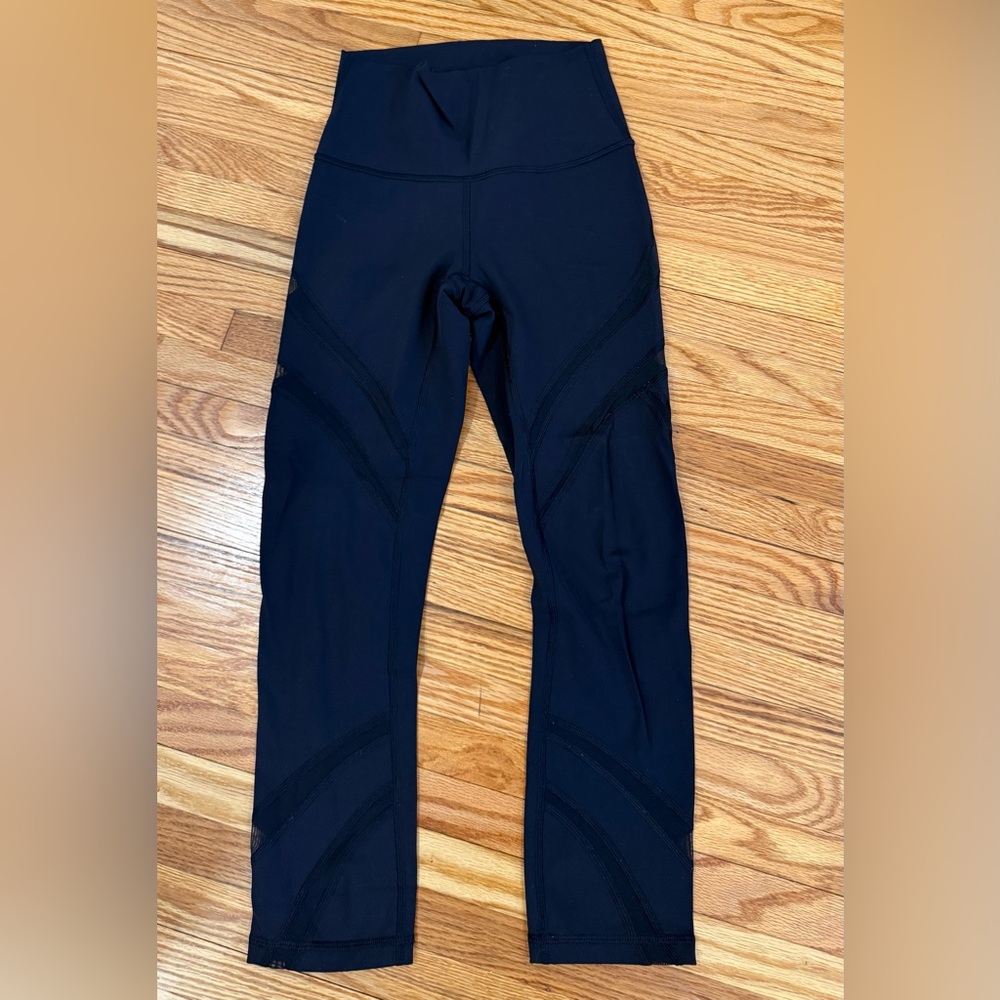 Lululemon Athletica Black High-Rise Cropped Leggings w/Mesh Detailing